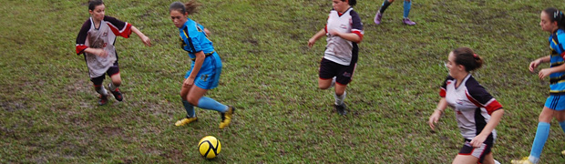 Futebol feminino com garra no aniversário de Parobé