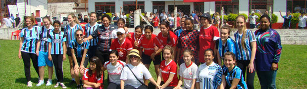 Contrariando previsão de mau tempo, sol brinda sucesso da Pernada Esportiva