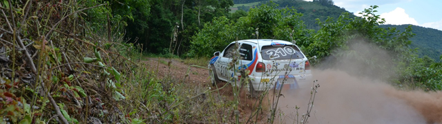 Mesmo sem freio, dupla Foscarini vence rallye e conquista tricampeonato