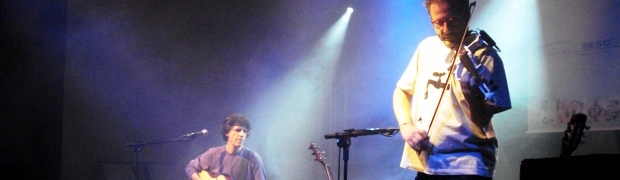 Kleiton e Kledir homenageiam Taquara em show no 5 de Maio