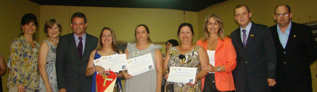 Rotary de Parobé fez entrega do prêmio destaques da educação de 2011