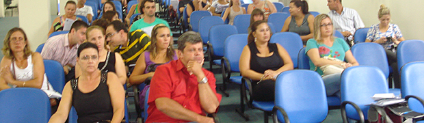 Bom número de professores participa de audiência pública para debate de alterações no plano de carreira do magistério em Taquara