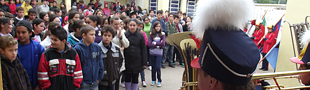 Começa a Feira do Livro da Escola Elsa Mertins