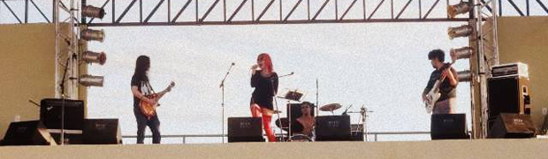 Banda Puta Madre apresenta rock and roll clássico