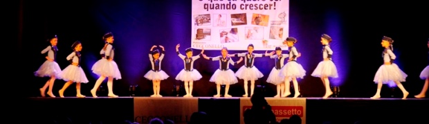 Salão Nobre do Clube lotou na 33ª apresentação da Andanças. VEJA GALERIA DE FOTOS!