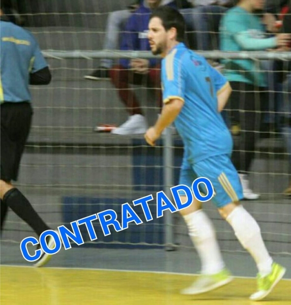 APF anuncia contratação de Douglinhas