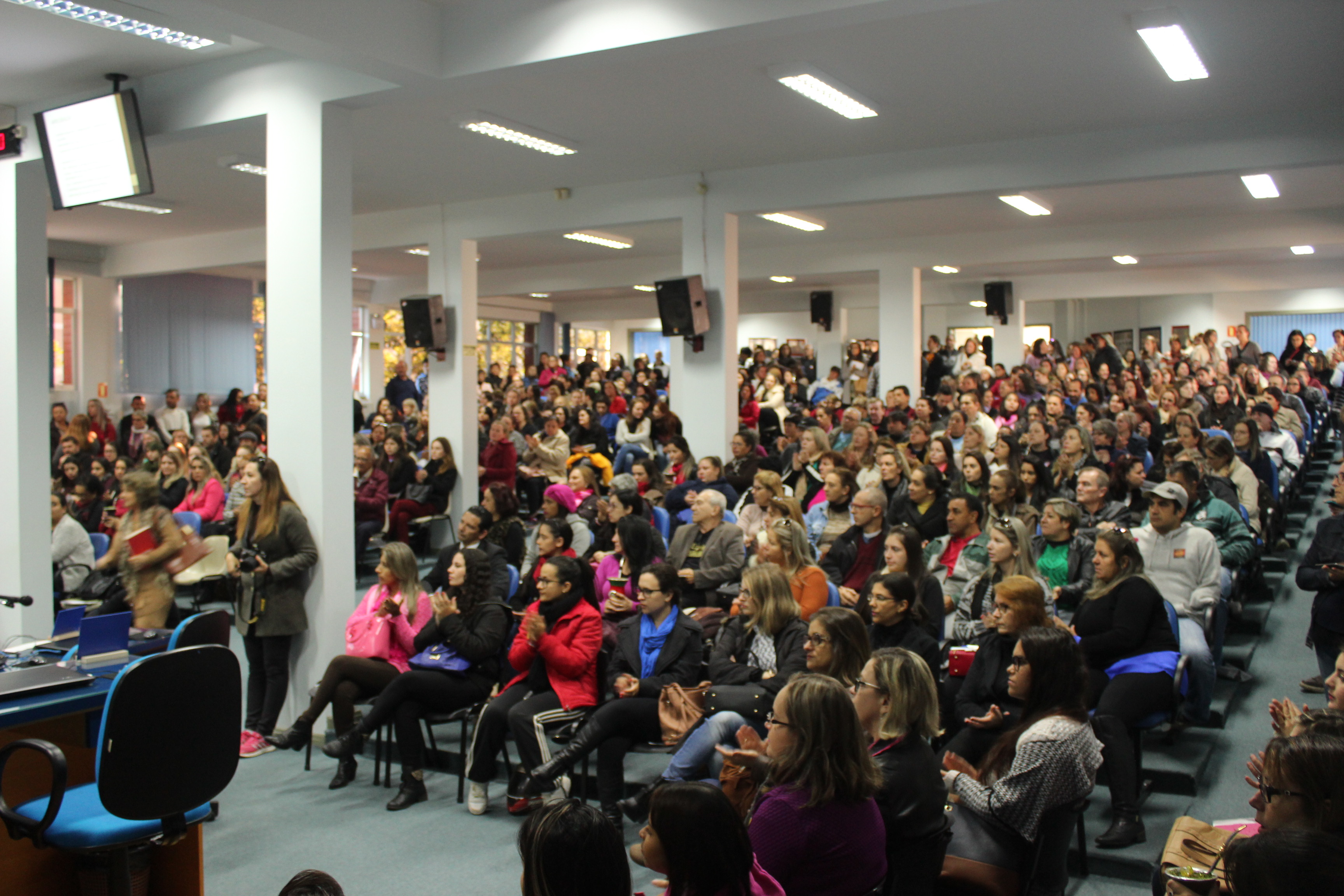 Audiência pública sobre as reformas da Previdência e Trabalhista reúne 700 pessoas