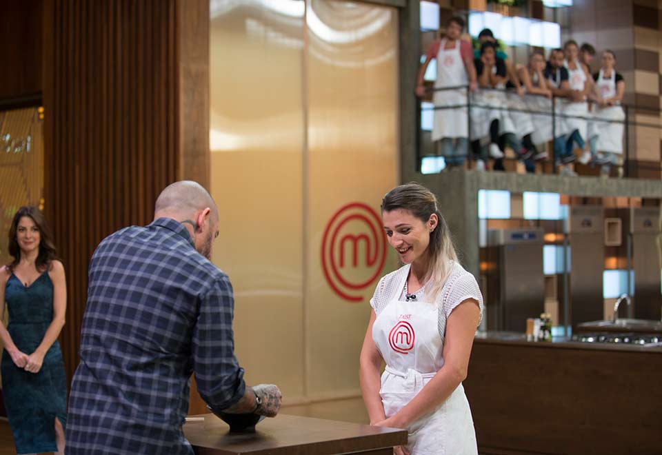Taíse volta a ficar na berlinda no Masterchef