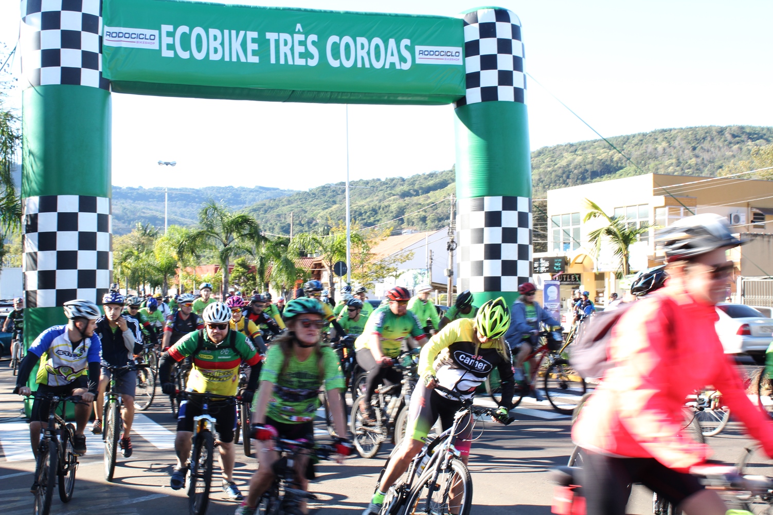 Eco Bike reúne cerca de 200 ciclistas em Três Coroas