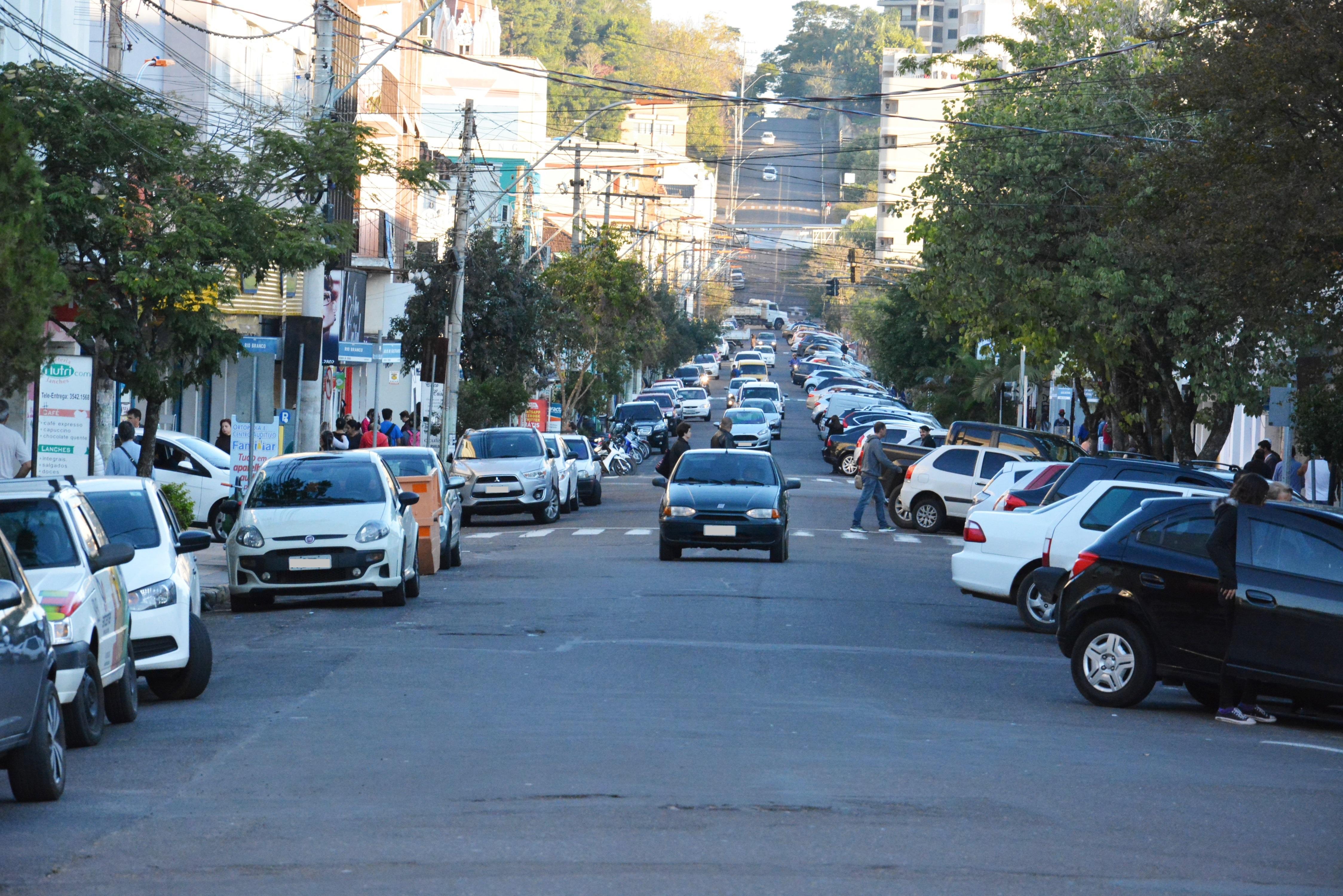Funcionamento do comércio no próximo sábado (7) depende de acordo com sindicato dos trabalhadores