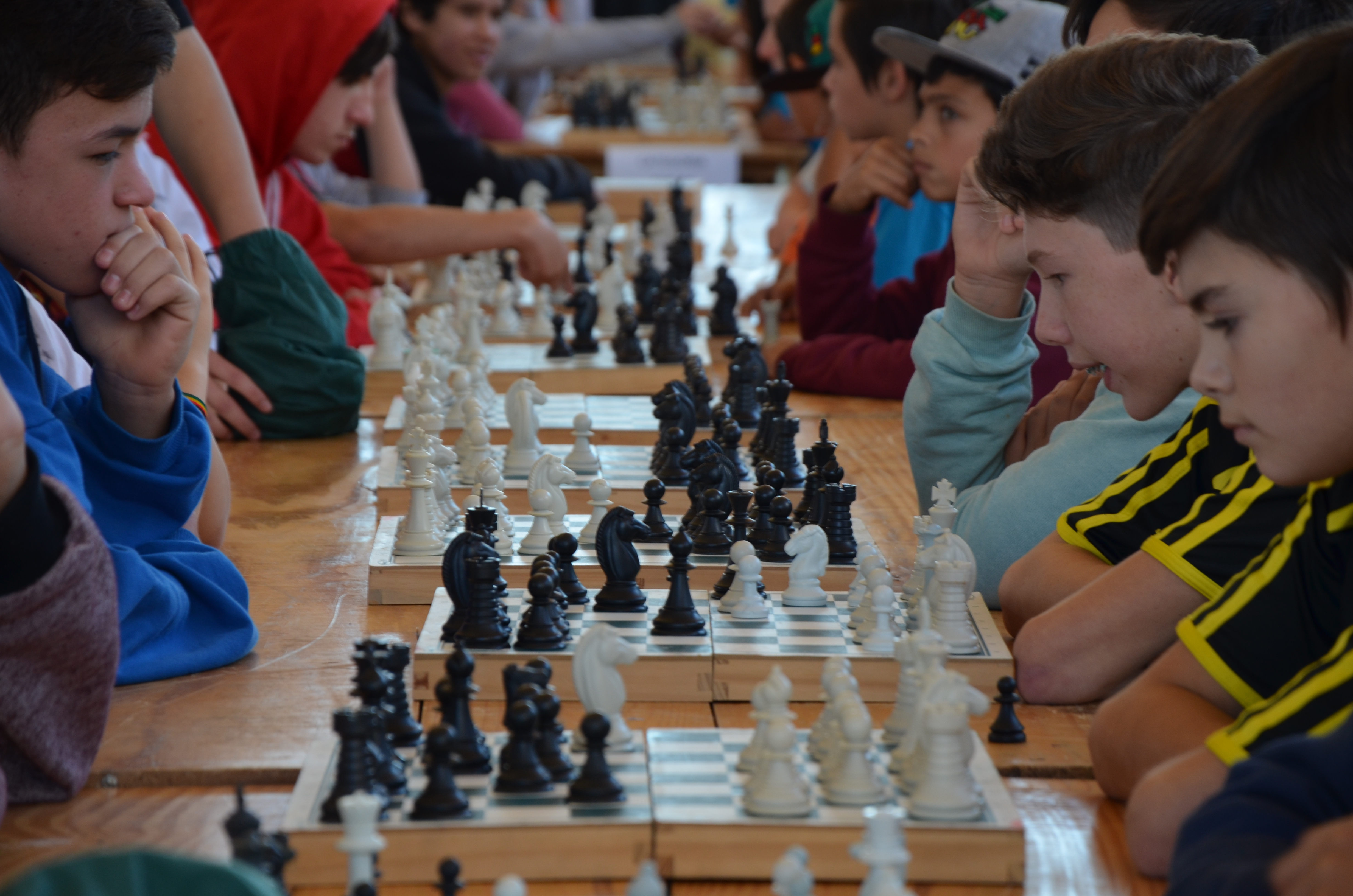 Xadrez na Praça reúne mais de 300 participantes em Parobé