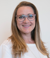 LAURA OSTROWSKI FONTOURA