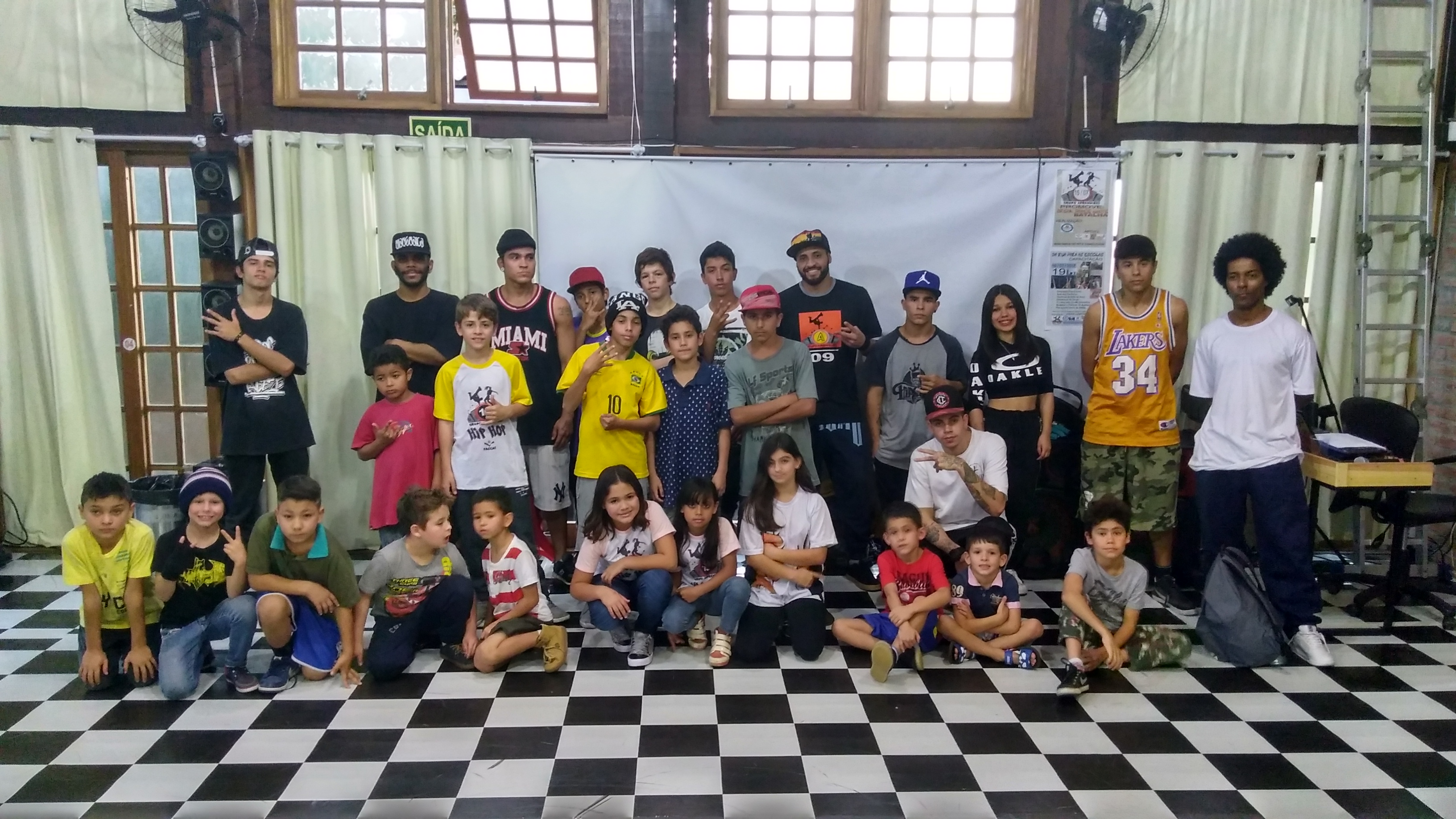 Batalha hip-hop movimentou ONG Vida Breve em Taquara; veja vídeo