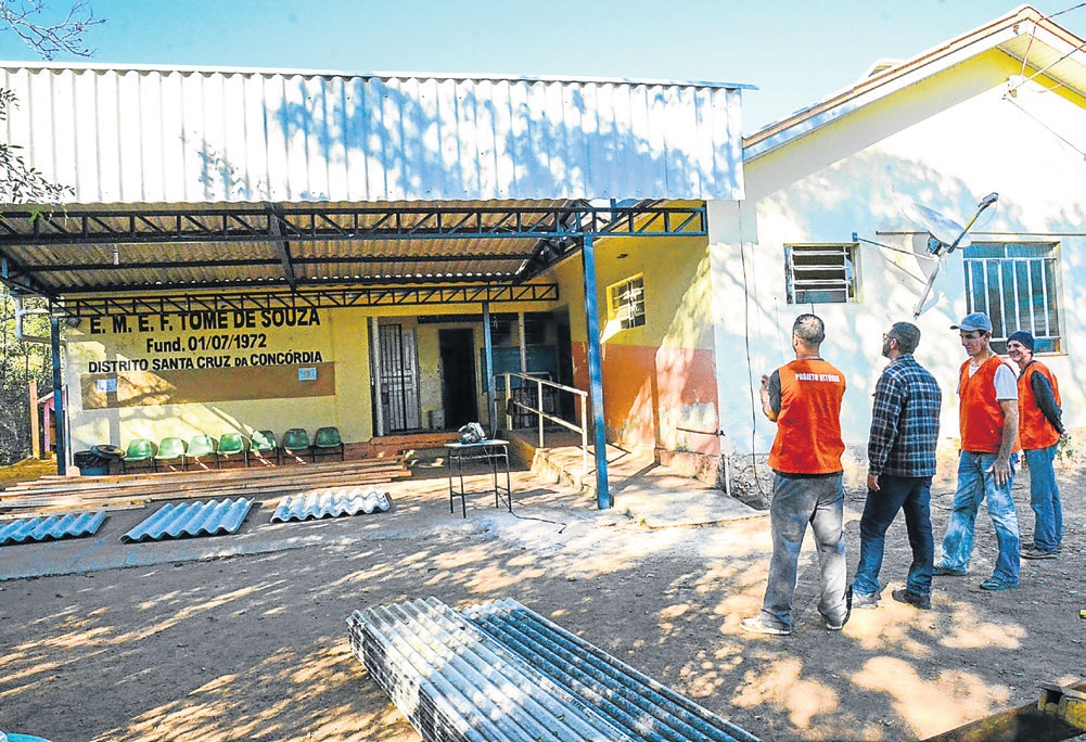 Escola Tomé de Souza aproveita férias para realizar reformas em Taquara