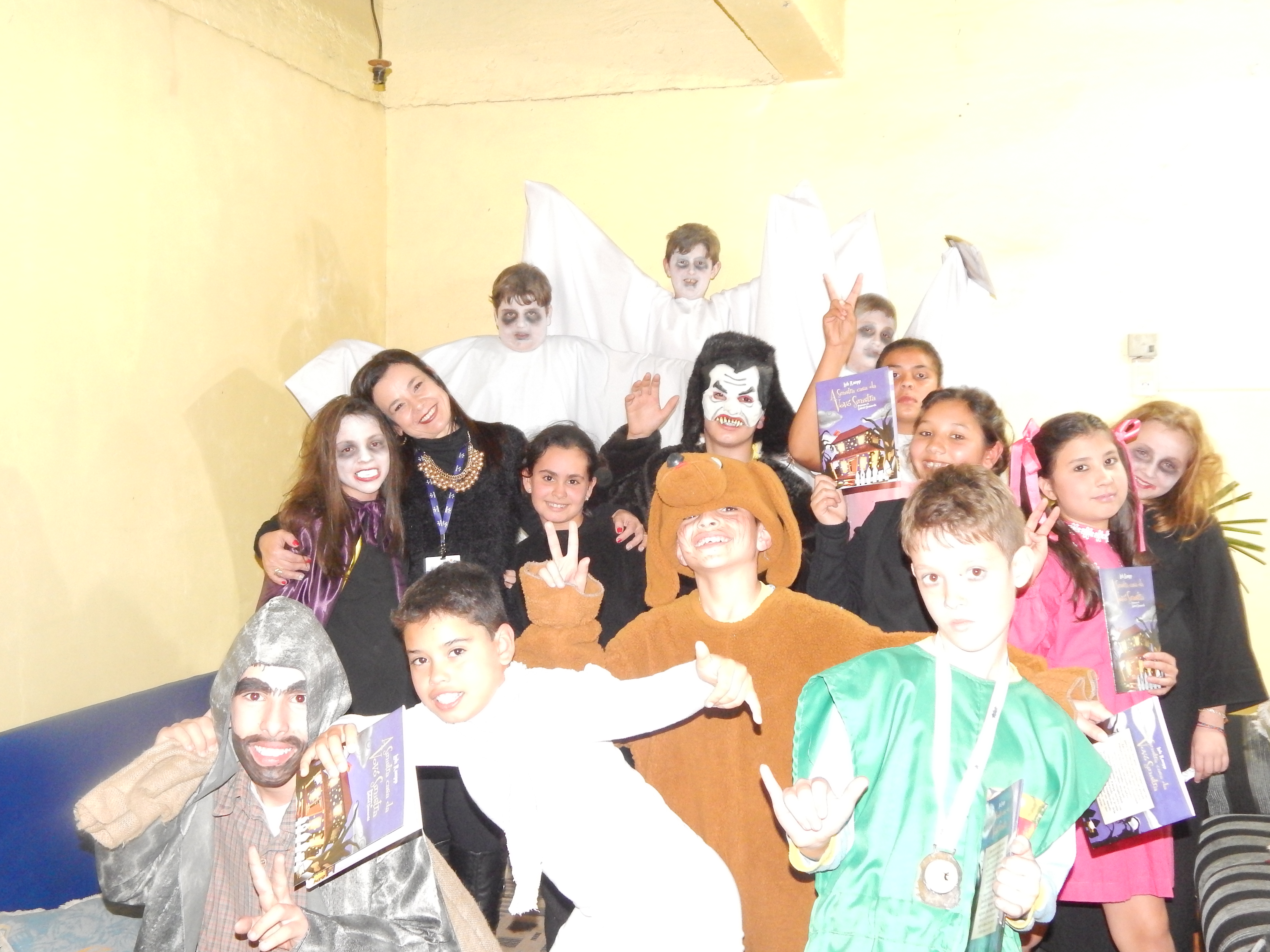 Livro infantil de professora da Faccat é encenado no Festivale