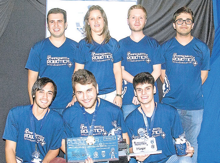 Alunos do Cimol duelaram no 4º Campeonato de Robótica