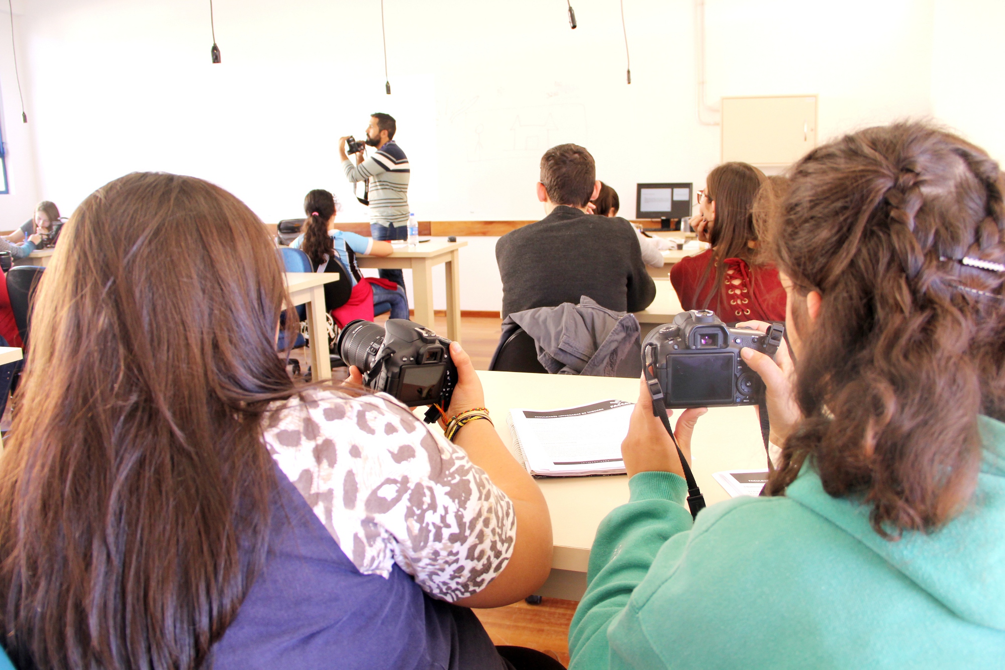 Faccat oportuniza curso a duas adolescentes do Lar Padilha