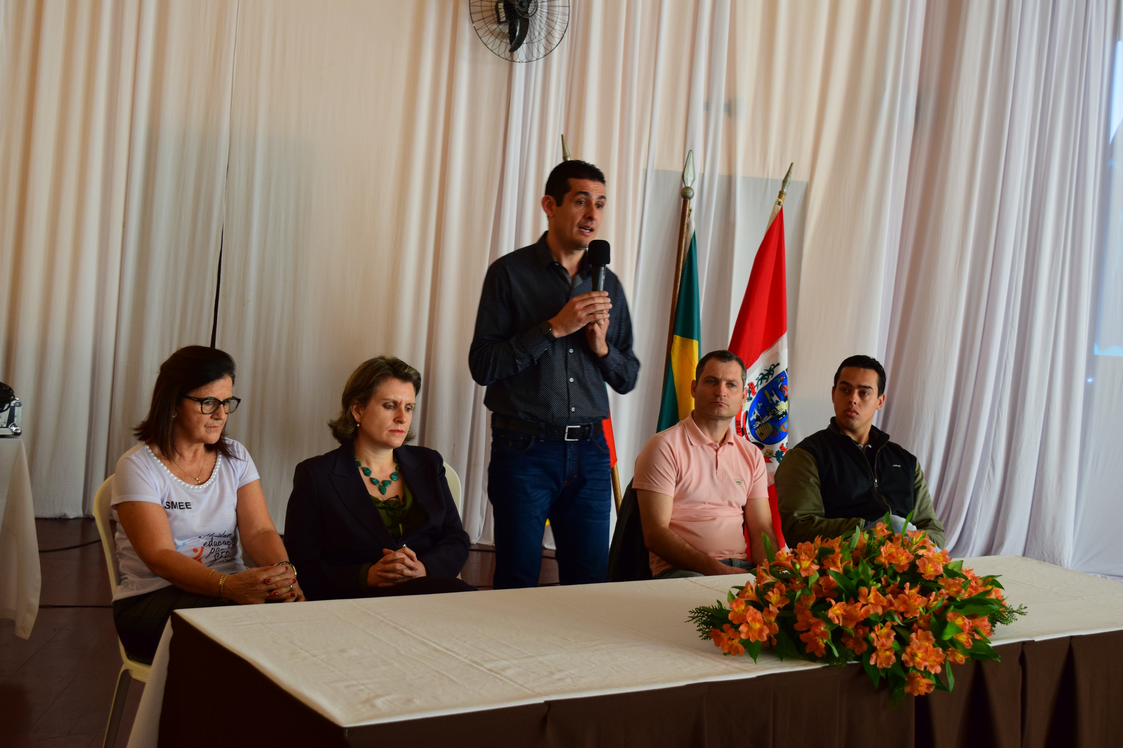 Educação de Rolante promoveu o Seminário de Inverno: "Unidos na Educação para o Ser"