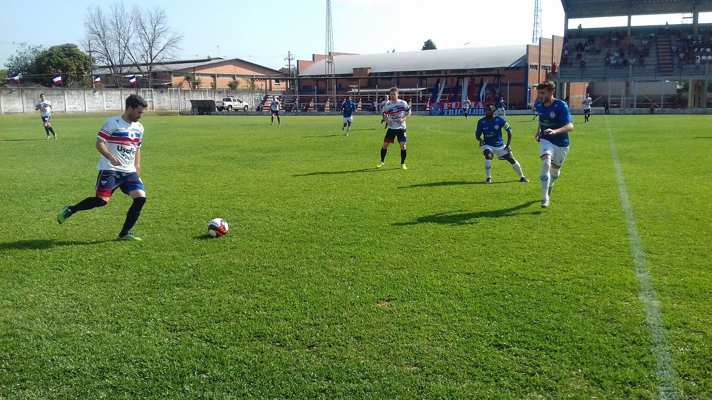 Esporte Clube Igrejinha segura mais um empate na Copinha