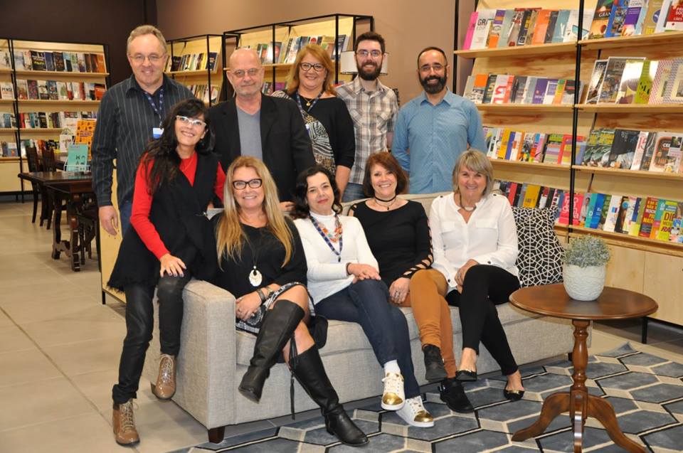 Comissão escolhe textos vencedores do Concurso Literário Faccat/Jornal Panorama