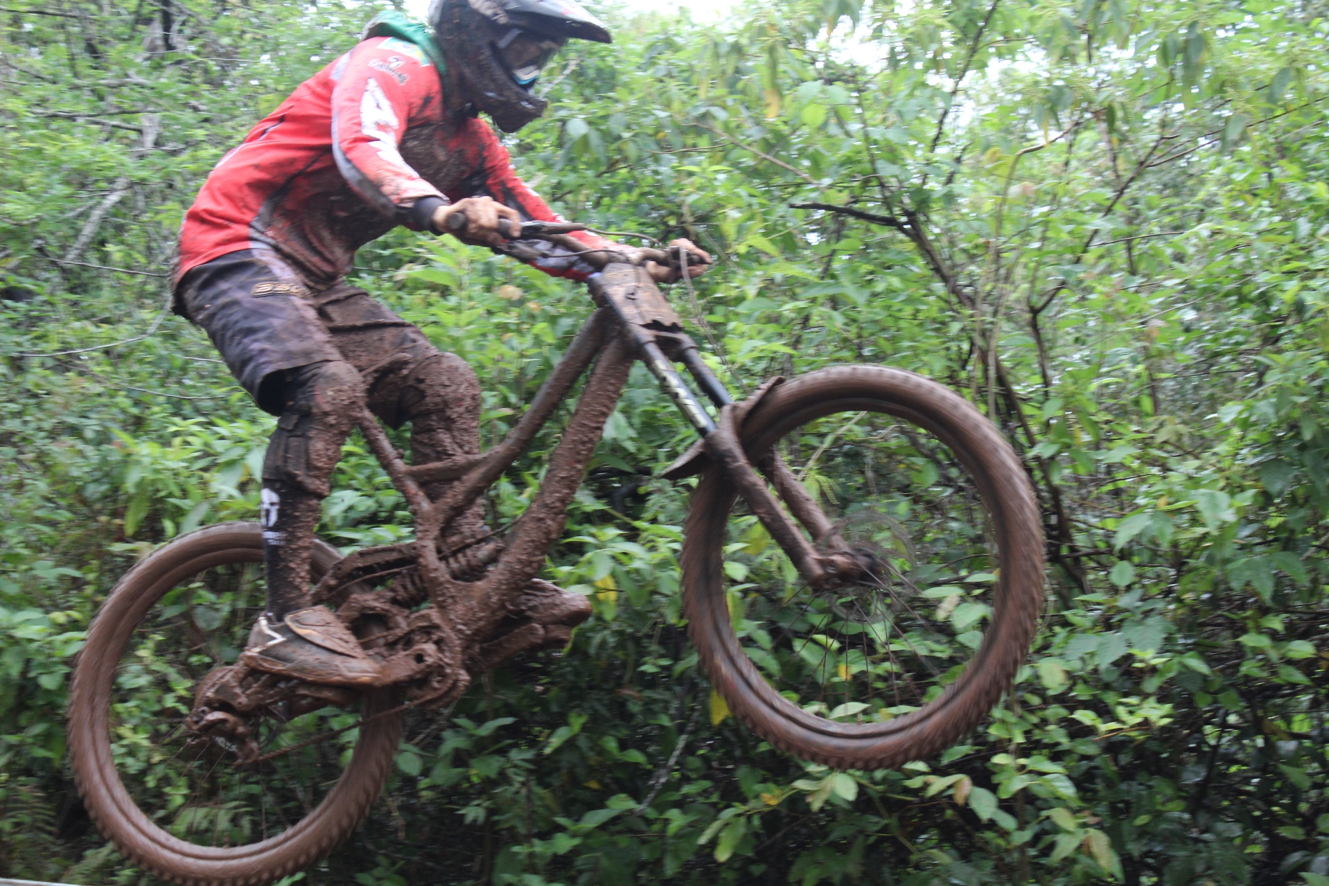 Competidores desafiaram a natureza em Três Coroas