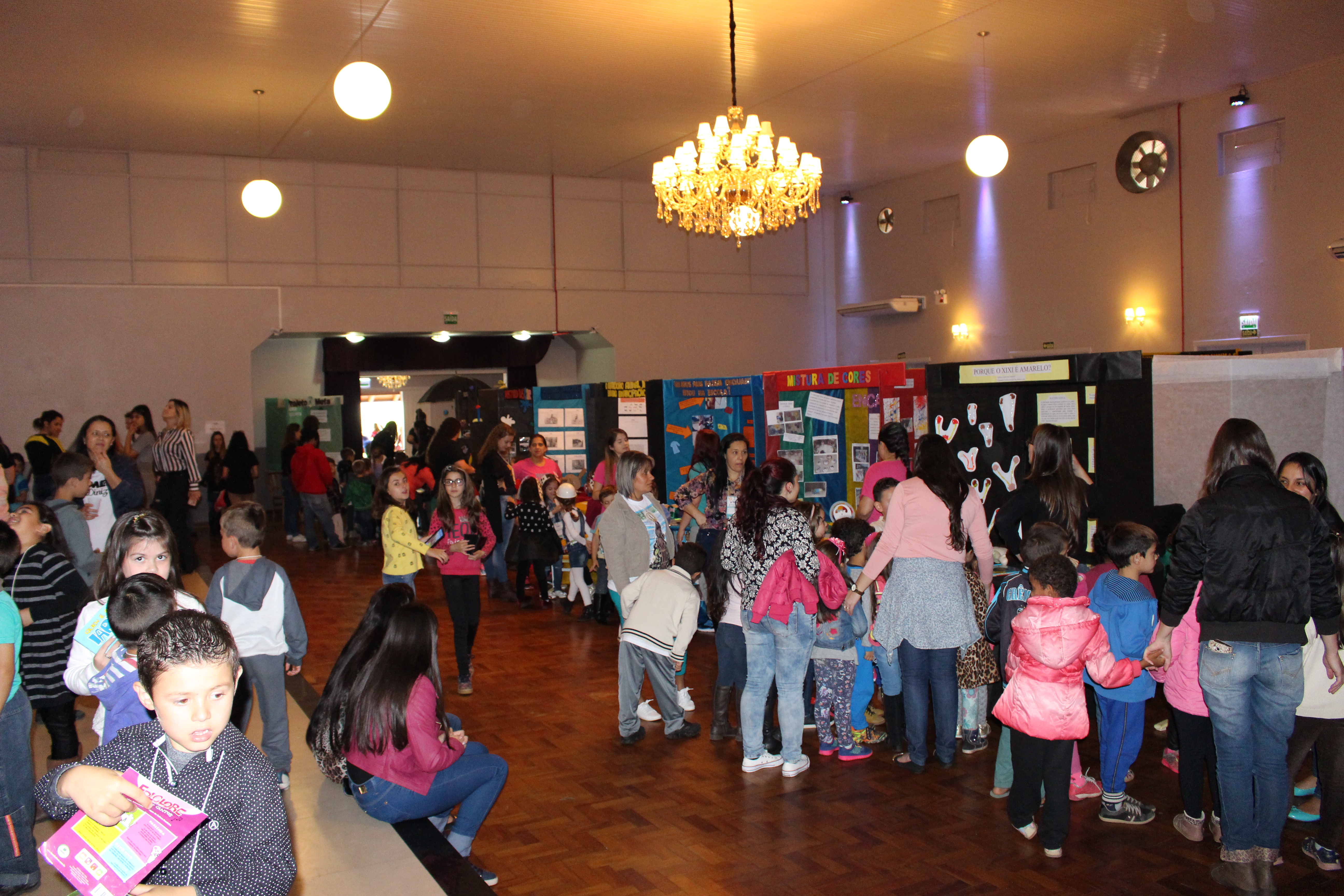 Feira de Iniciação Científica de Parobé expõe 56 projetos