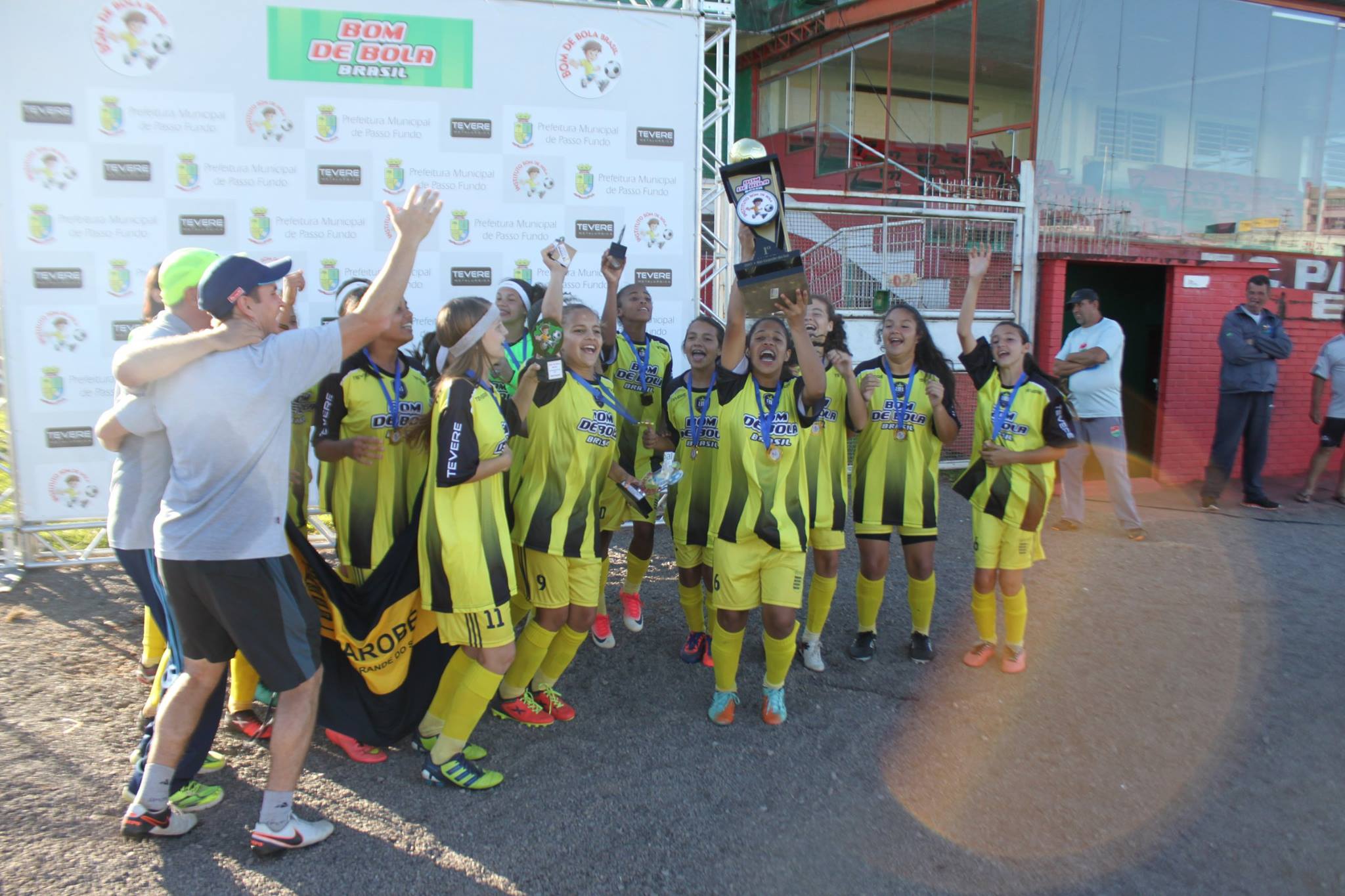 Meninas de Parobé conquistam Pentacampeonato Estadual
