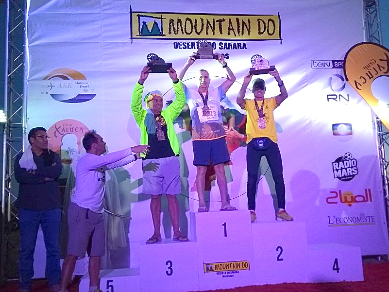 Aos 67 anos, atleta de Igrejinha corre 42 km e conquista medalha no Sahara