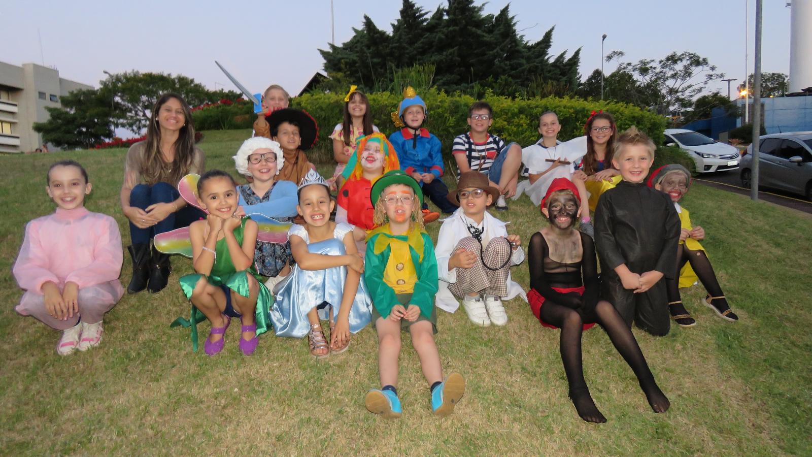 Curso de Letras da Faccat realizou seu primeiro luau literário