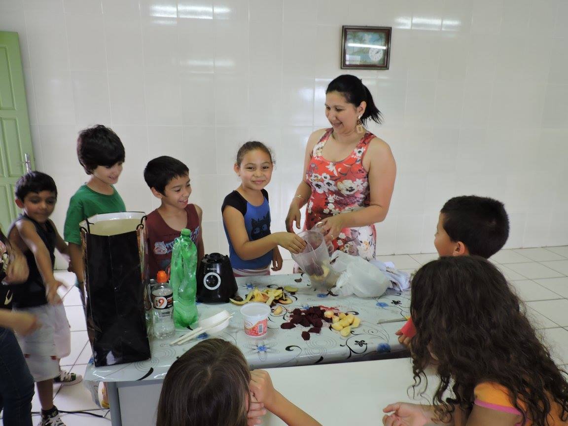 Projeto de alimentação escolar orienta alunos da Alípio Sperb