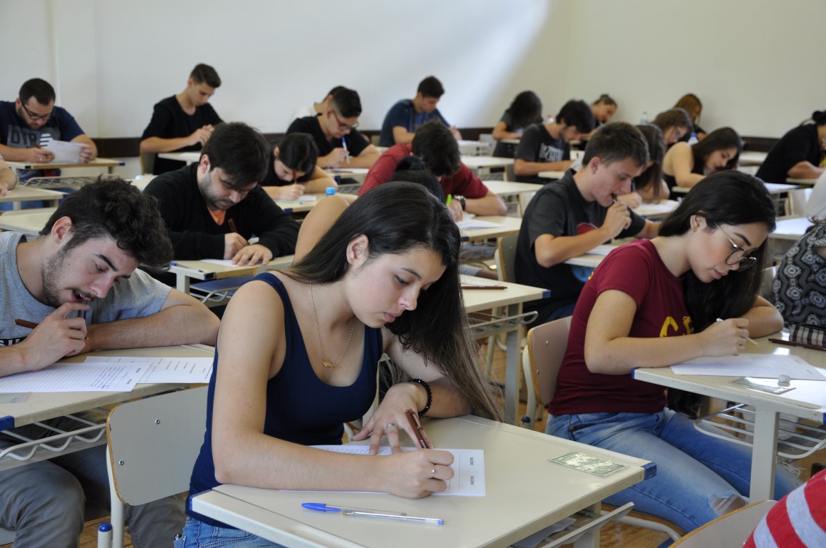 Faccat realiza vestibular nesta segunda-feira