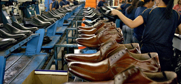 Indústria calçadista alcança 290,3 mil empregos em fevereiro