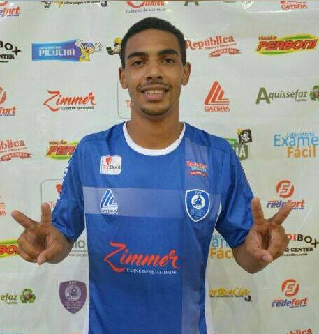 APF anuncia a contratação de Luquinhas