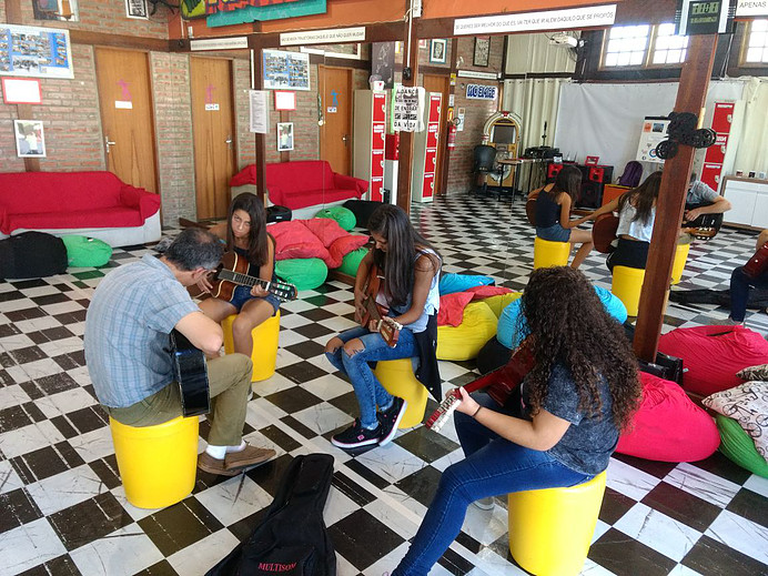 ONG Vida Breve passa a disponibilizar oficina de violão