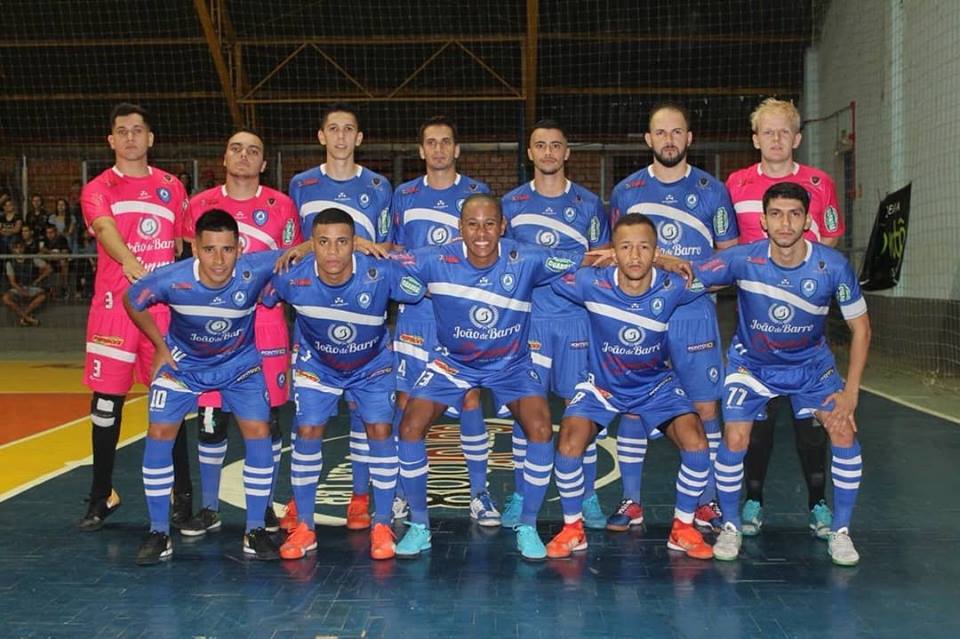 APF arrecada cerca de 300 quilos em amistoso que venceu por 12 a 5