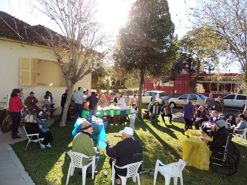 Cultura, voluntariado e muito amor durante ação social realizada em Rolante