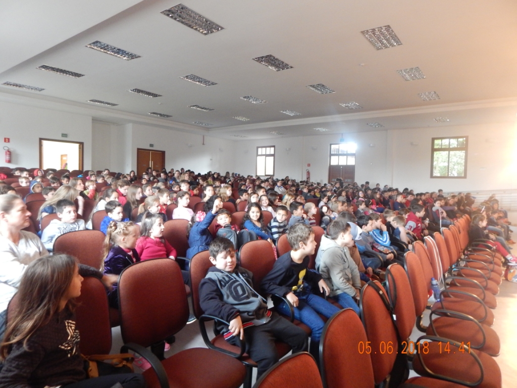 Semana do Meio Ambiente teve peça teatral para estudantes em Igrejinha