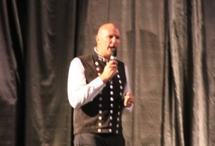 Presidente anuncia desfile oficial da Oktoberfest na tarde de 12 de outubro