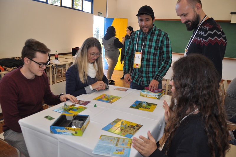 Integração no Encontro de Jogos de Mesas Modernos na Faccat