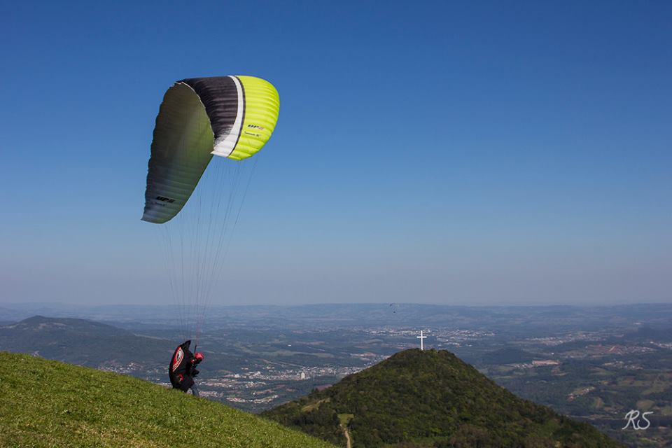 Heineken sinaliza apoio ao Campeonato Brasileiro de Parapente em Igrejinha