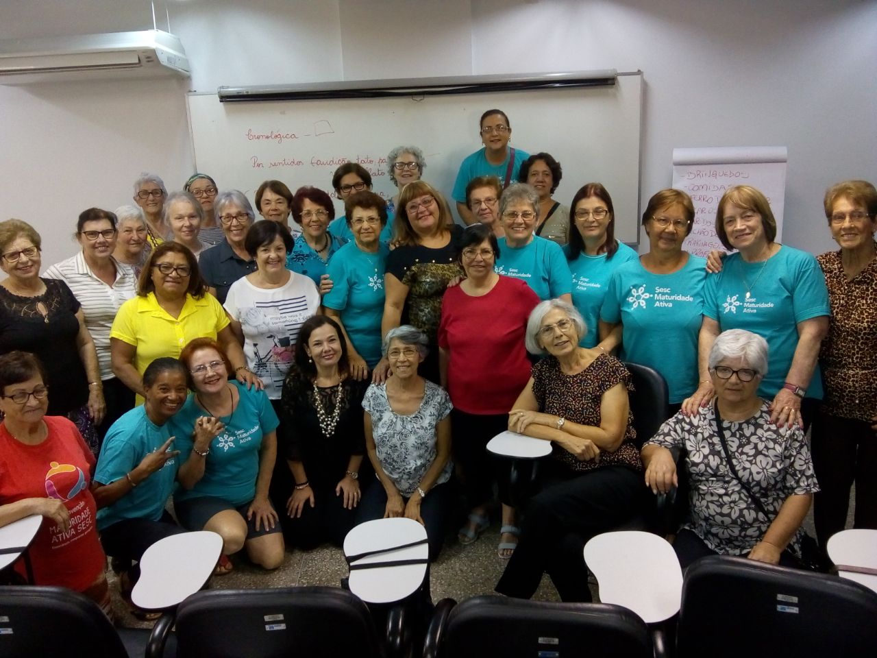 Parceria entre Sesc e Faccat incentivará grupo Maturidade Ativa a escrever autobiografias