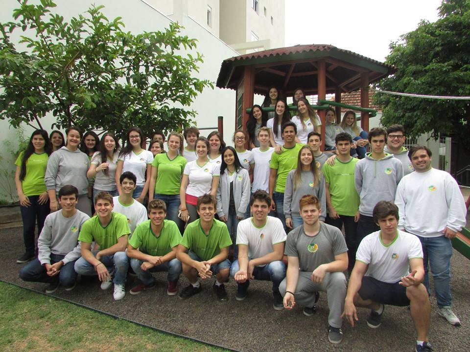 Dorothea comemora conquista de primeira colocação no Enem