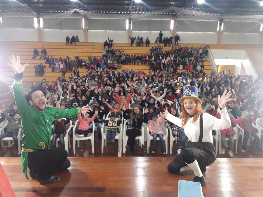 Projeto de teatro itinerante e gratuito chega às escolas de Taquara
