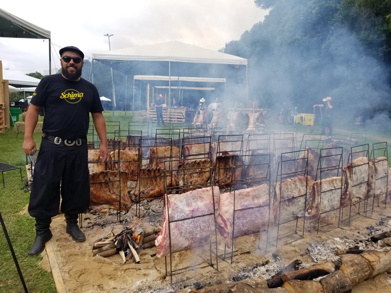 Vencedor de reality do SBT ensinará "fundamentos do churrasco" em Taquara