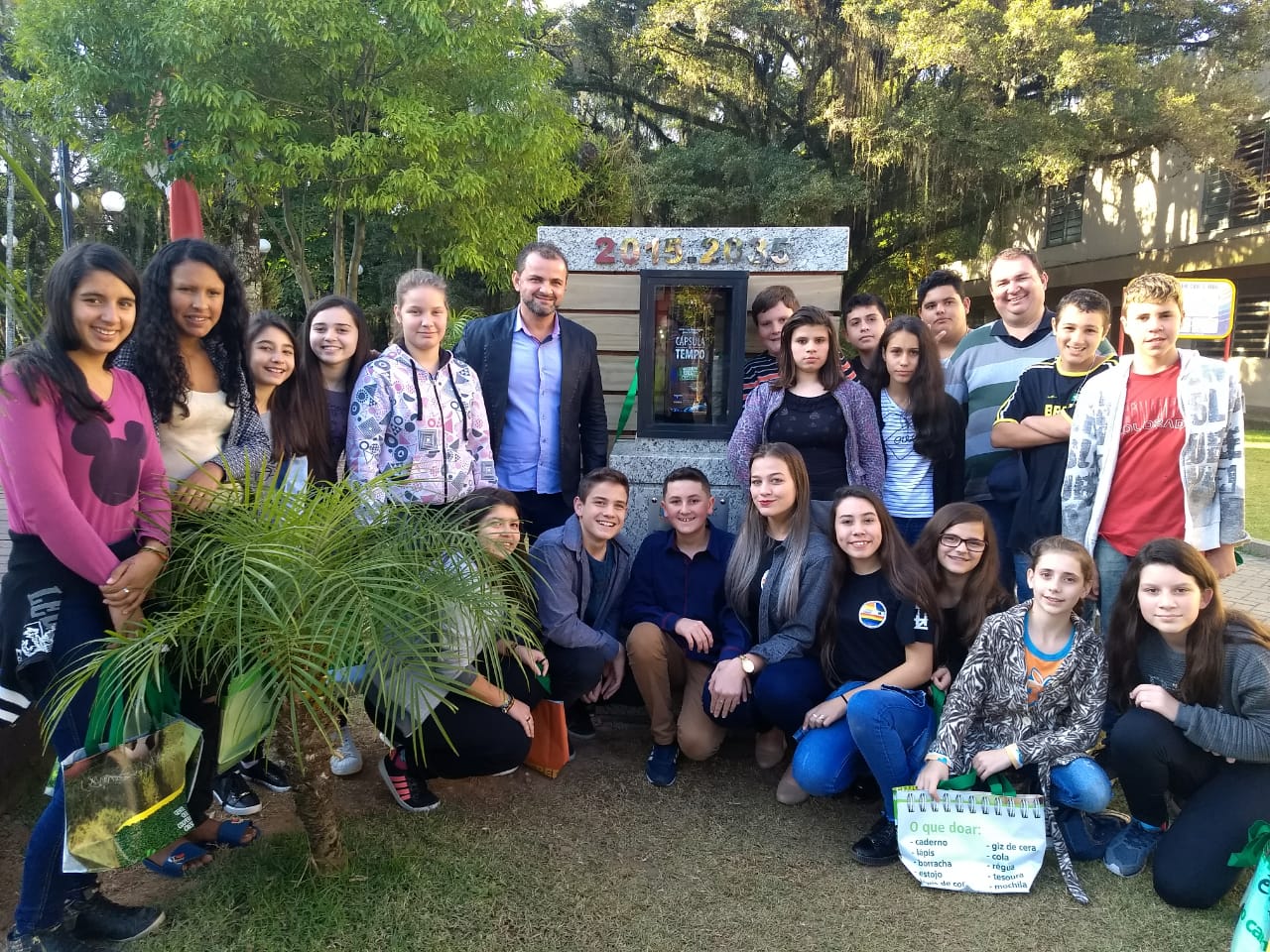 Fórum de programa de desenvolvimento inaugura Cápsula do Tempo em Rolante