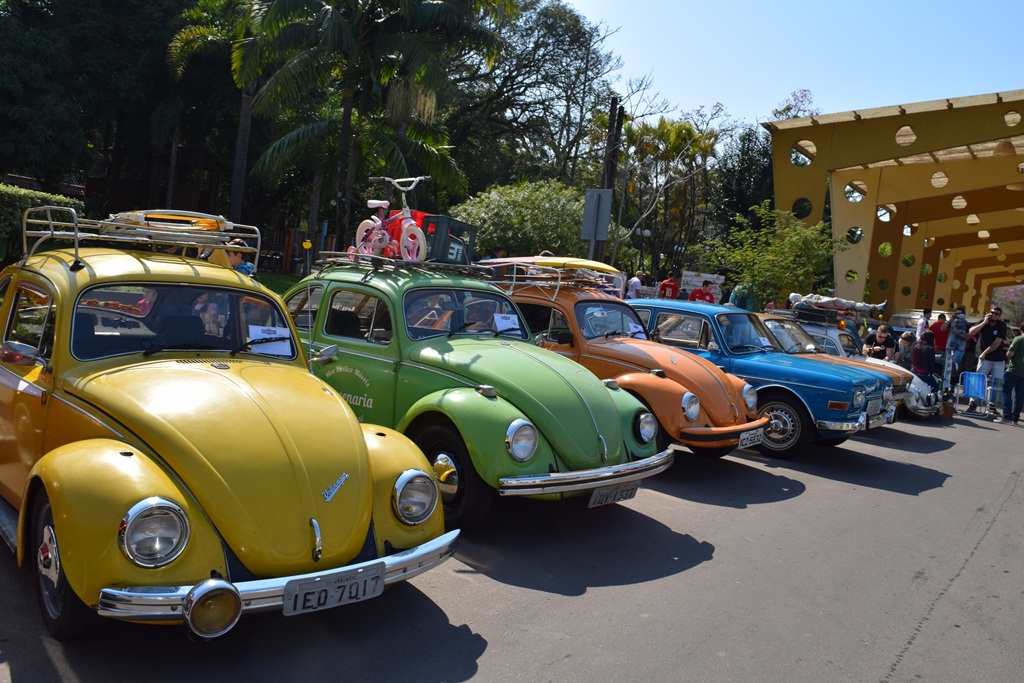 Sucesso faz organizadores anunciarem novo encontro de carros antigo em Rolante