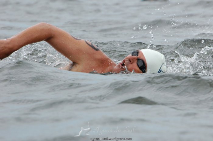 Chico participa do circuito de maratonas aquáticas