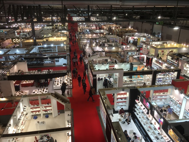 Marcas do Paranhana participam de feira calçadista na Itália