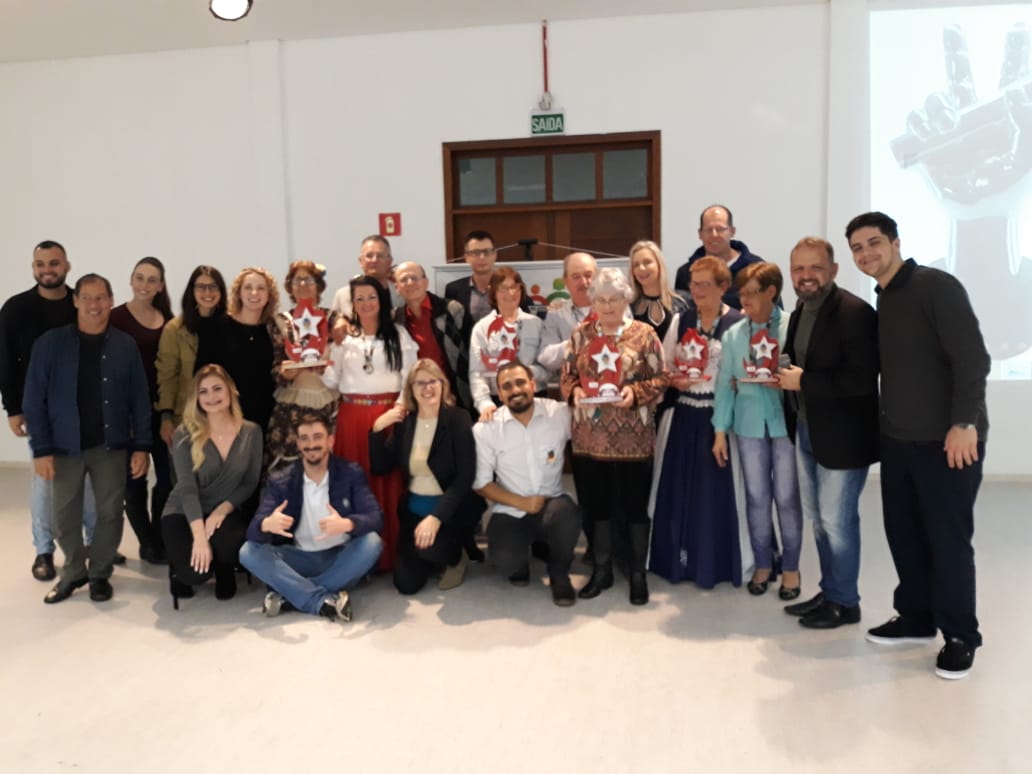 CRAS de Igrejinha realizou o primeiro The Vovoice