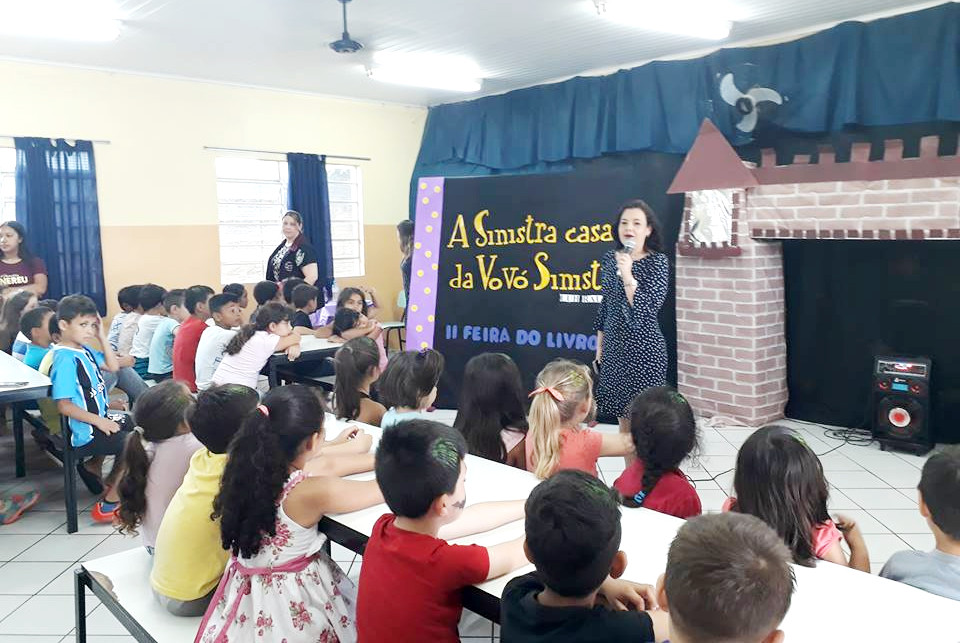 Escola Nereu Wilhelms promoveu Feira do Livro